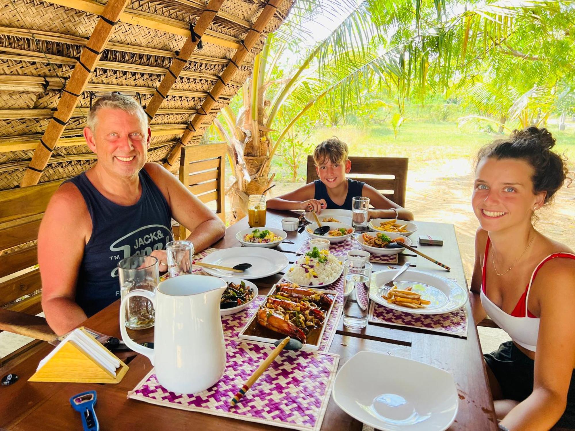 Kingfisher Beach Resort-Yala Kirinda  Eksteriør billede